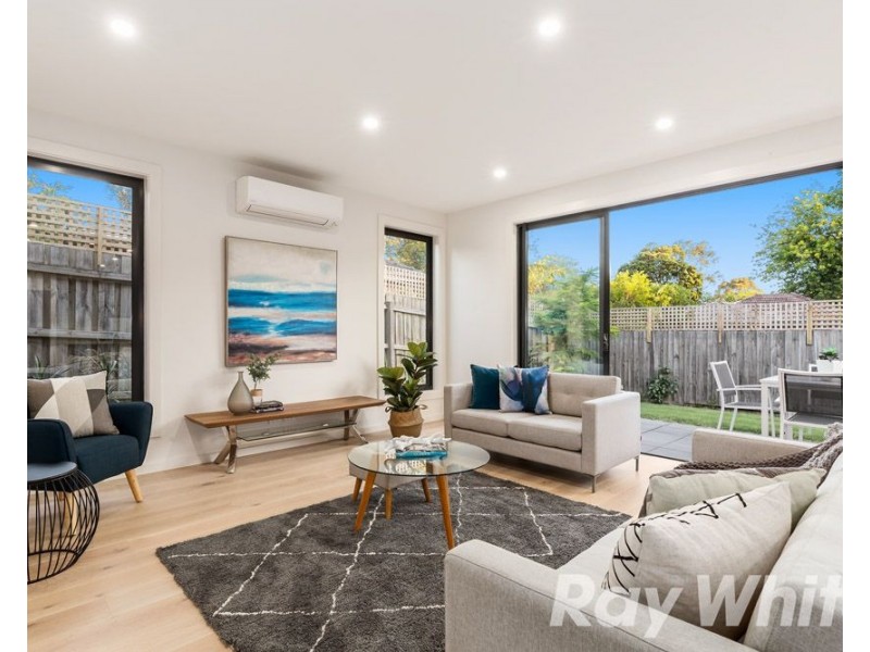2/10 Carween Avenue, Mitcham VIC 3132