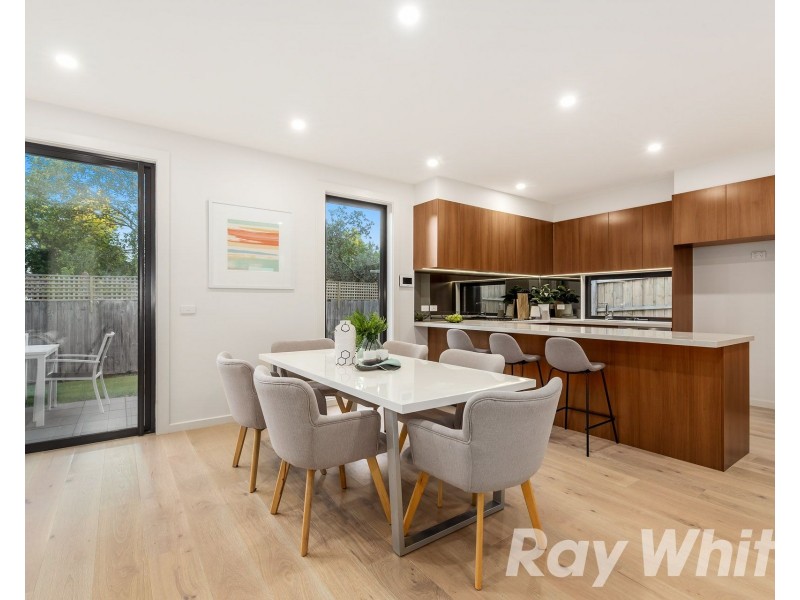 2/10 Carween Avenue, Mitcham VIC 3132