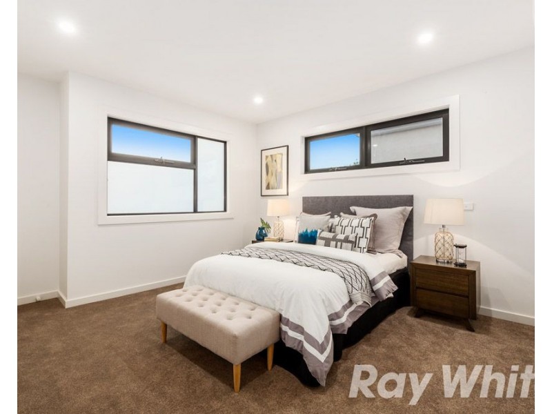 2/10 Carween Avenue, Mitcham VIC 3132