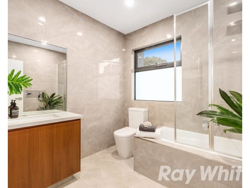 2/10 Carween Avenue, Mitcham VIC 3132