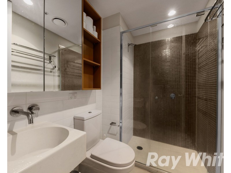 2106/33 Mackenzie Street, Melbourne VIC 3000