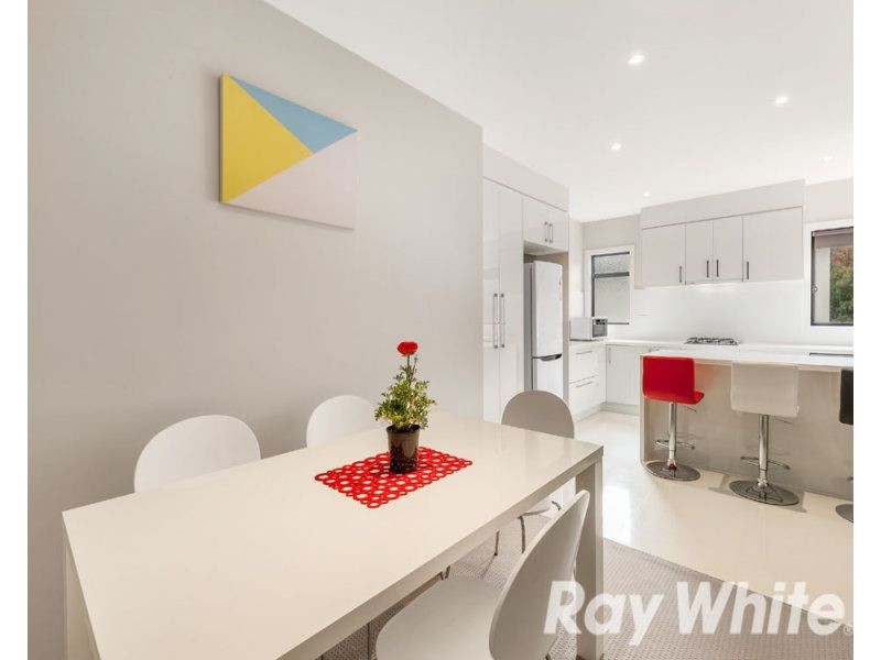 4/20 Hughes Street, Burwood VIC 3125