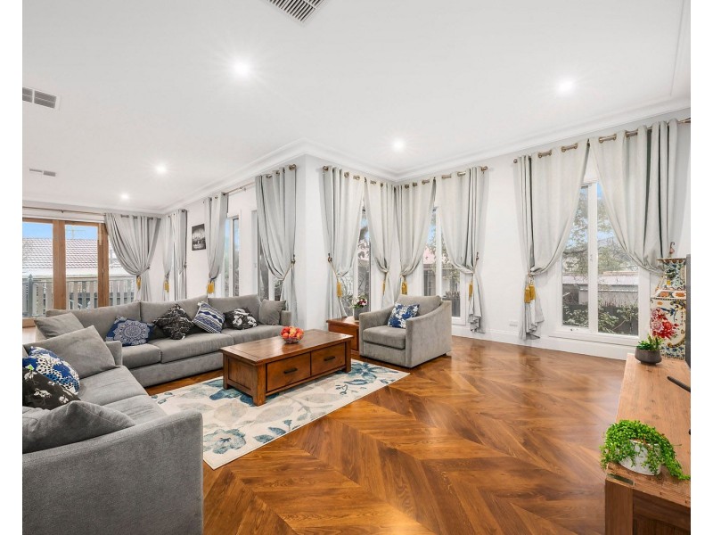 7 Cornfield Grove, Box Hill South VIC 3128