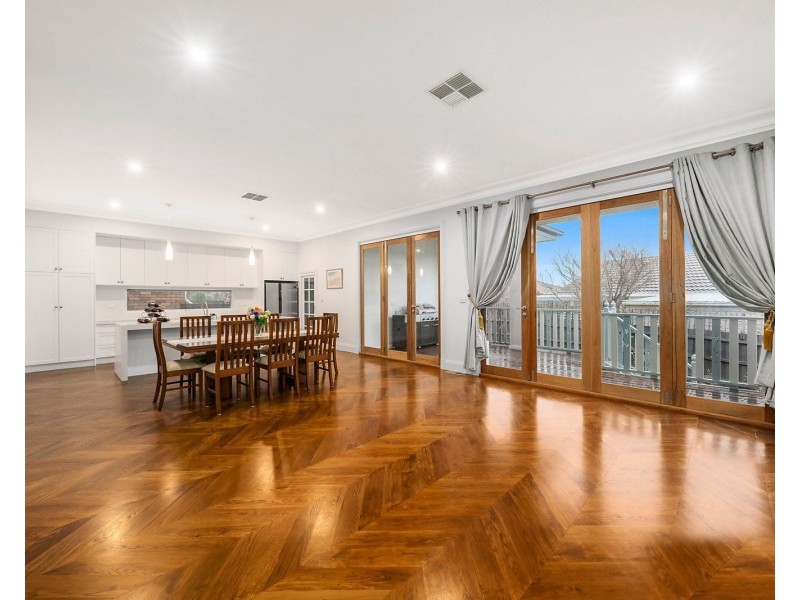 7 Cornfield Grove, Box Hill South VIC 3128