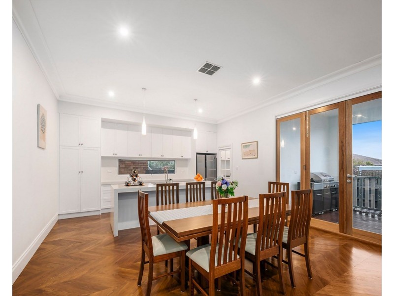 7 Cornfield Grove, Box Hill South VIC 3128