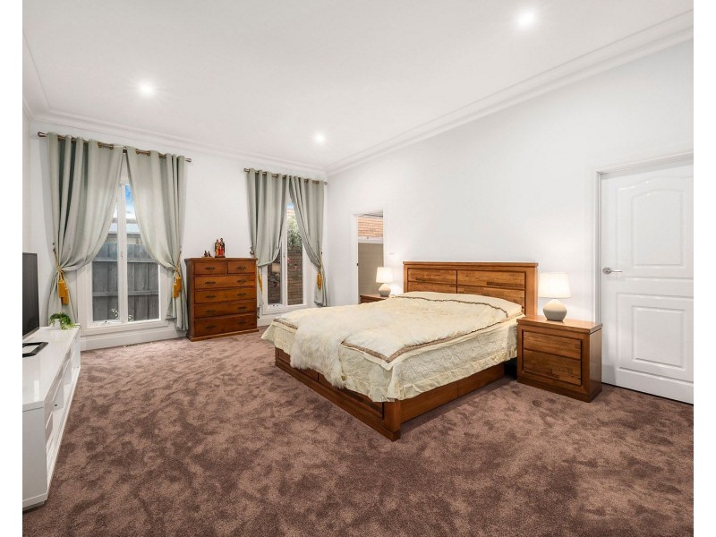 7 Cornfield Grove, Box Hill South VIC 3128