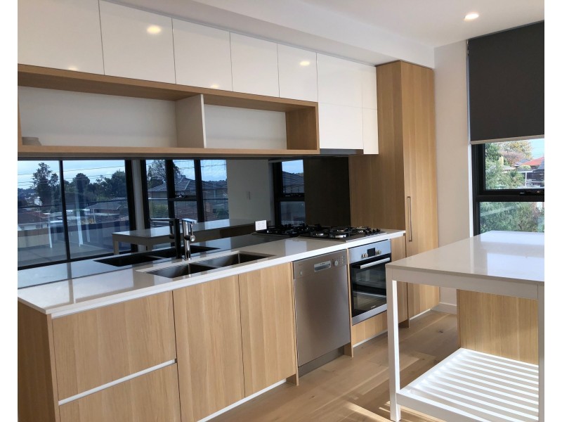 202/105 Neil Court, Blackburn South VIC 3130