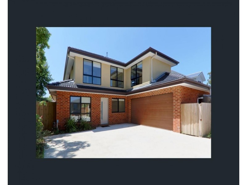 2/1 Branksome Grove, Blackburn South VIC 3130