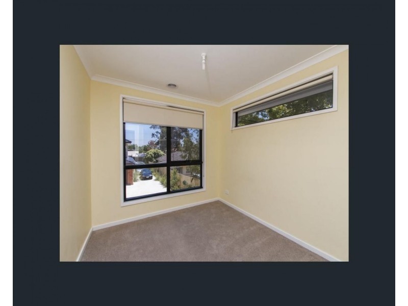 2/1 Branksome Grove, Blackburn South VIC 3130