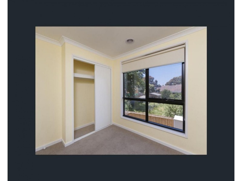 2/1 Branksome Grove, Blackburn South VIC 3130