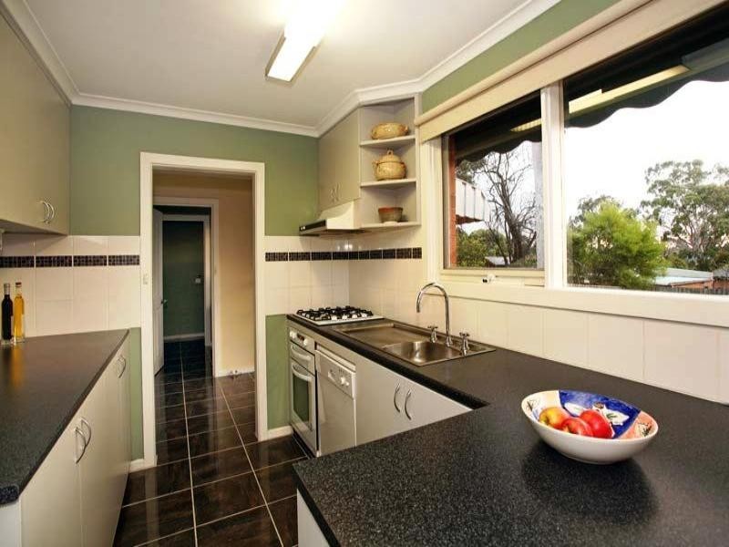 48 Robinlee Drive, Burwood East VIC 3151