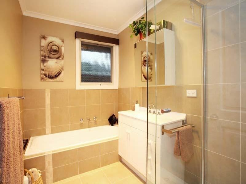 48 Robinlee Drive, Burwood East VIC 3151