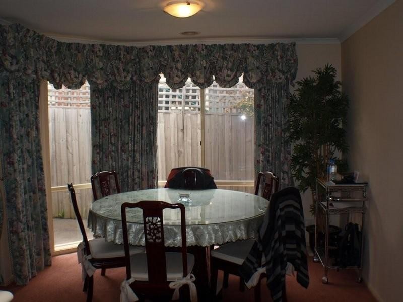 6 Ashcroft Grove, Blackburn South VIC 3130