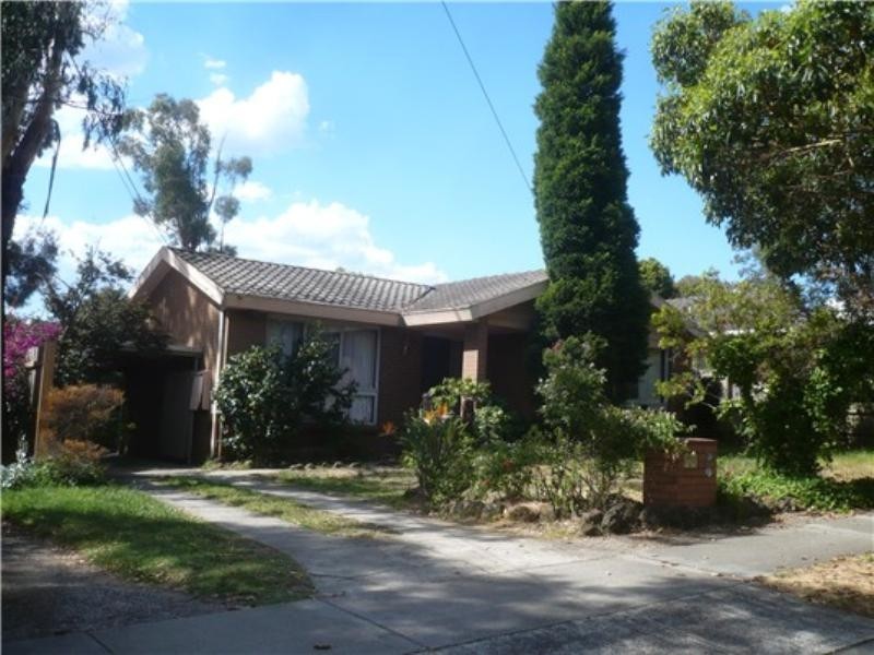 20 Kingloch Parade, Wantirna VIC 3152