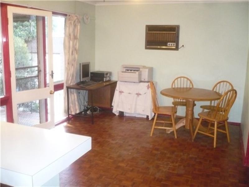 20 Kingloch Parade, Wantirna VIC 3152