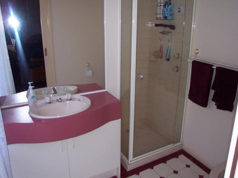 6 Ashcroft Grove, Blackburn South VIC 3130