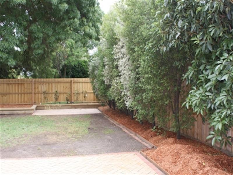 2 Almer Avenue, Blackburn VIC 3130
