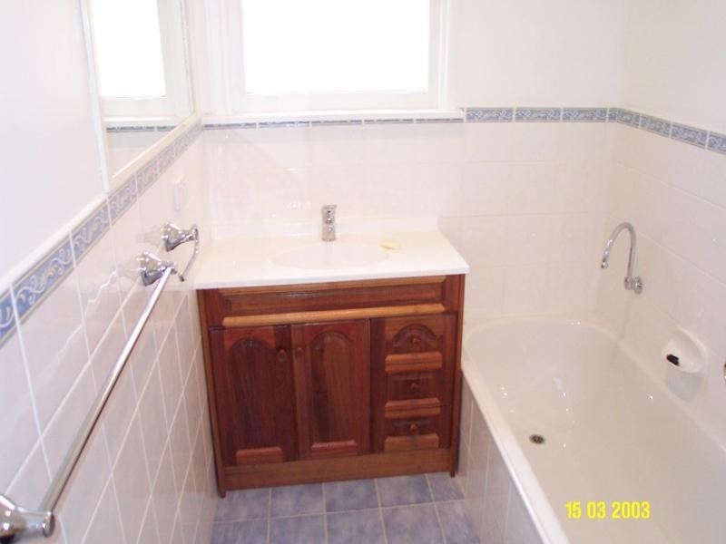 1/13 Parkmore Road, Forest Hill VIC 3131