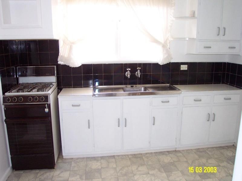 1/13 Parkmore Road, Forest Hill VIC 3131