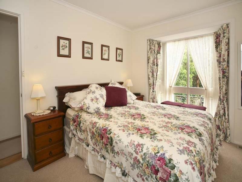 18 Nandina Street, Forest Hill VIC 3131