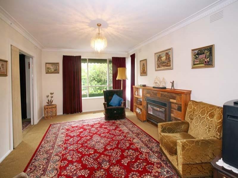 4 Dagola Avenue, Nunawading VIC 3131