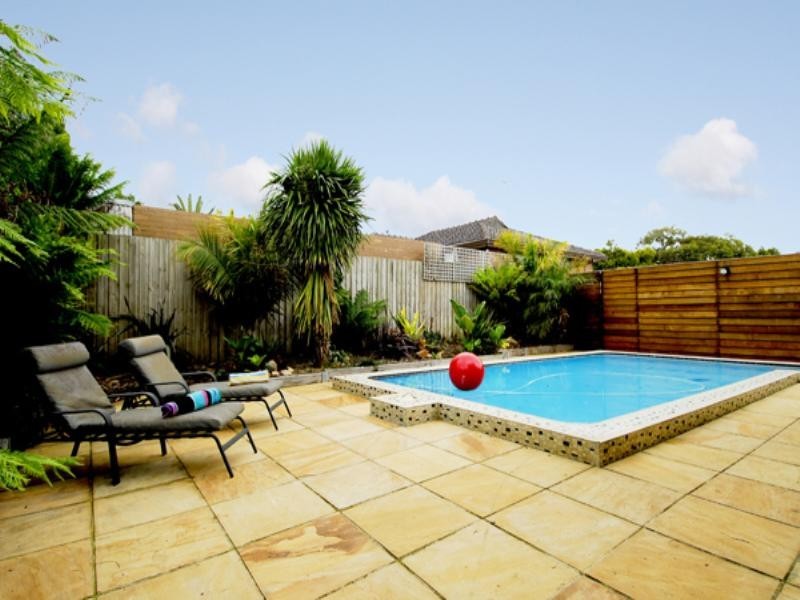 1 Dehaviland Avenue, Forest Hill VIC 3131