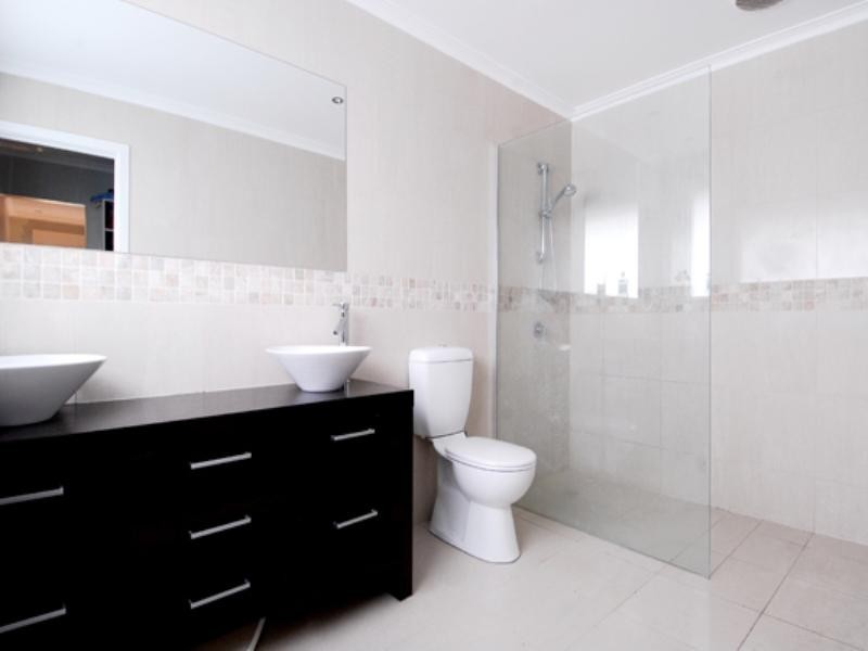 1 Dehaviland Avenue, Forest Hill VIC 3131