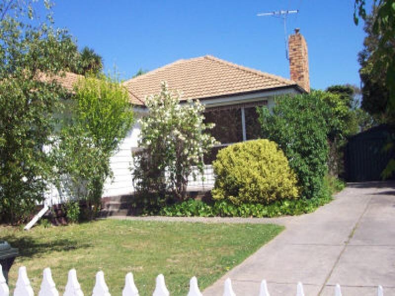 22 Dorothy Street, Burwood East VIC 3151