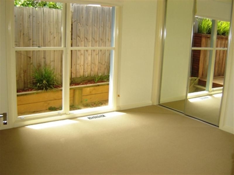 2/3 Joyce Street, Nunawading VIC 3131