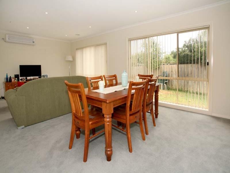 2/1 Mellowood Court, Ferntree Gully VIC 3156