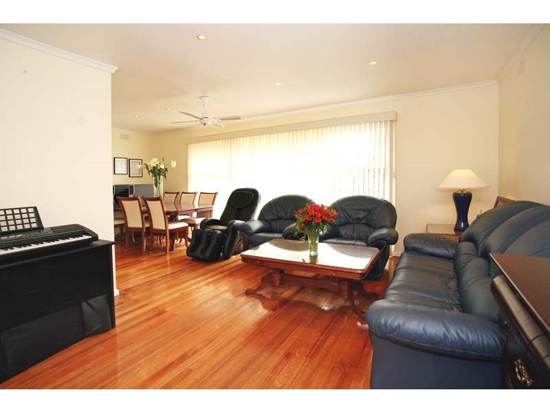 30 Vanbrook Street, Forest Hill VIC 3131