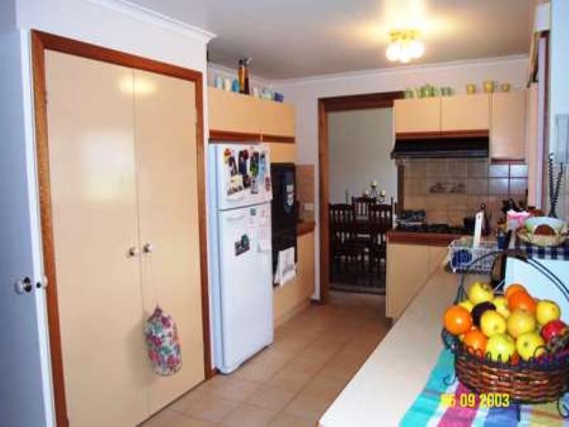 25 Box Avenue, Forest Hill VIC 3131