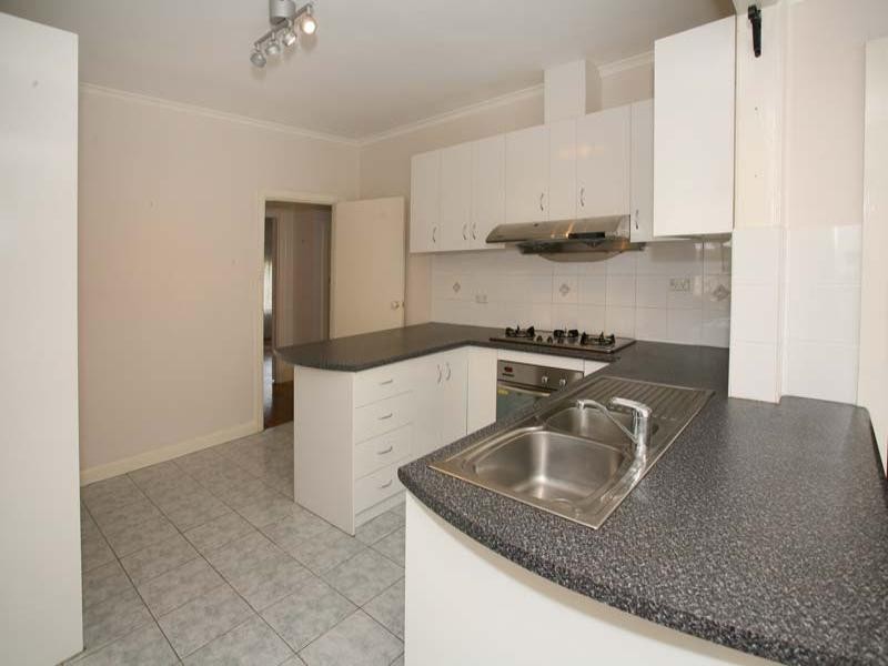 1/406 Middleborough Road, Blackburn VIC 3130