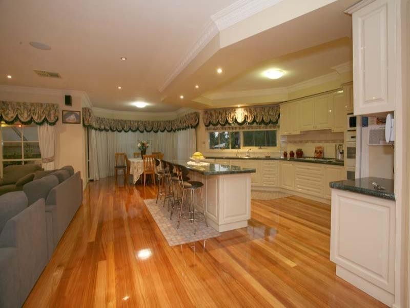 20 Dehaviland Avenue, Forest Hill VIC 3131