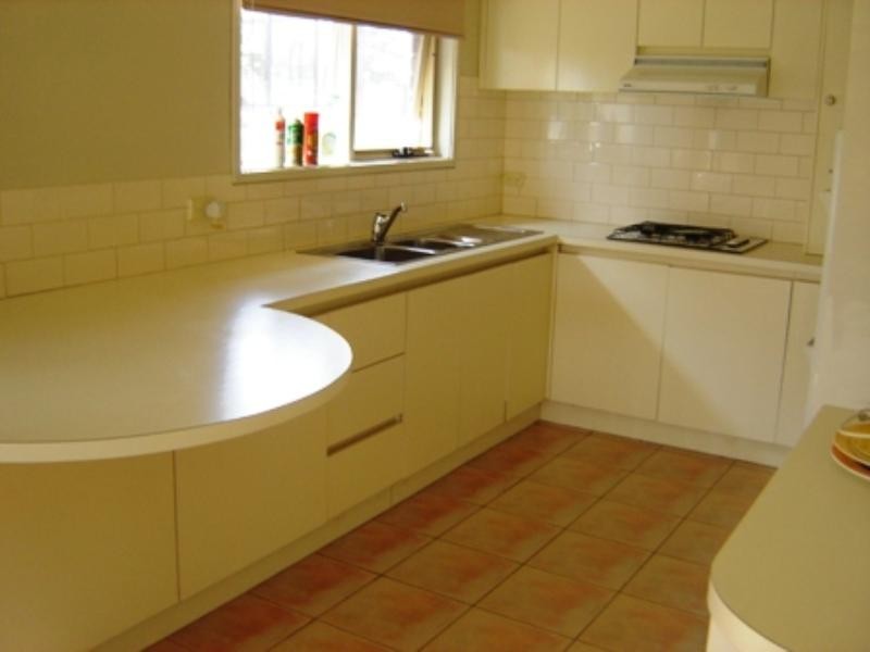 6 Radiant Crescent, Forest Hill VIC 3131