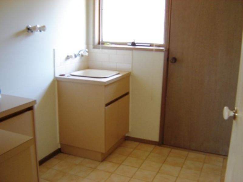 6 Radiant Crescent, Forest Hill VIC 3131