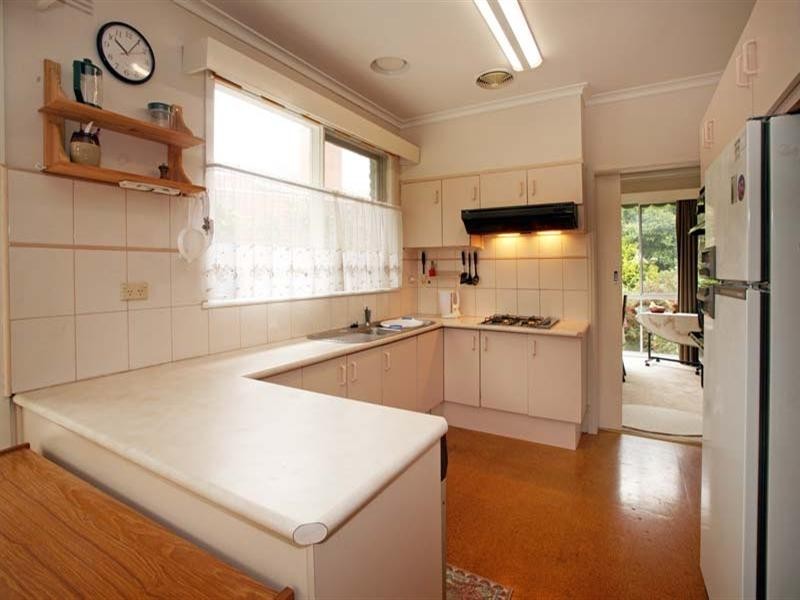 63 Lorraine Drive, Burwood East VIC 3151