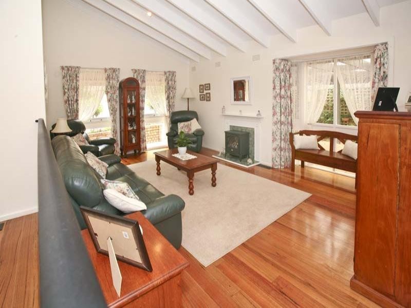 18 Nandina Street, Forest Hill VIC 3131