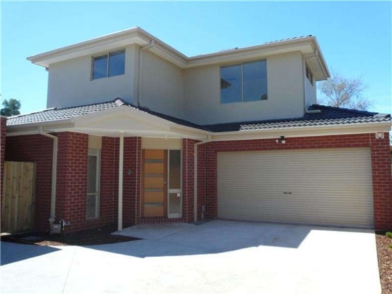 2/29 Creek Road, Mitcham VIC 3132