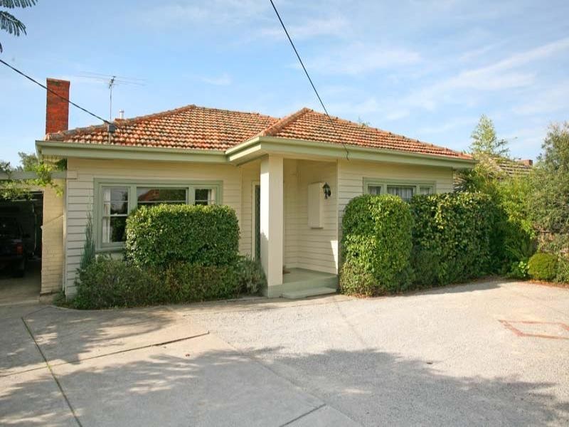 121 Surrey Road, Blackburn VIC 3130