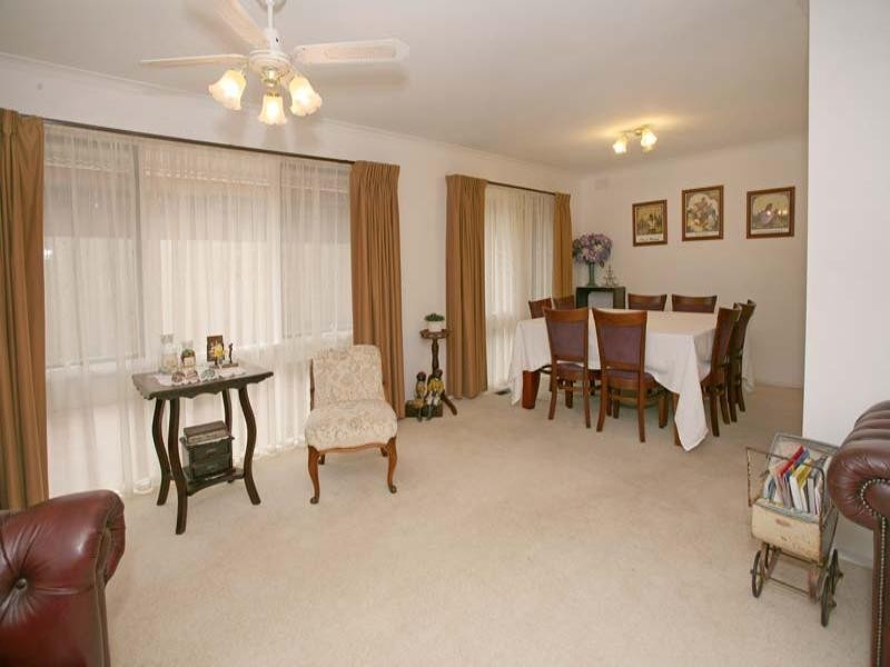 28 Hendra Grove, Ringwood VIC 3134