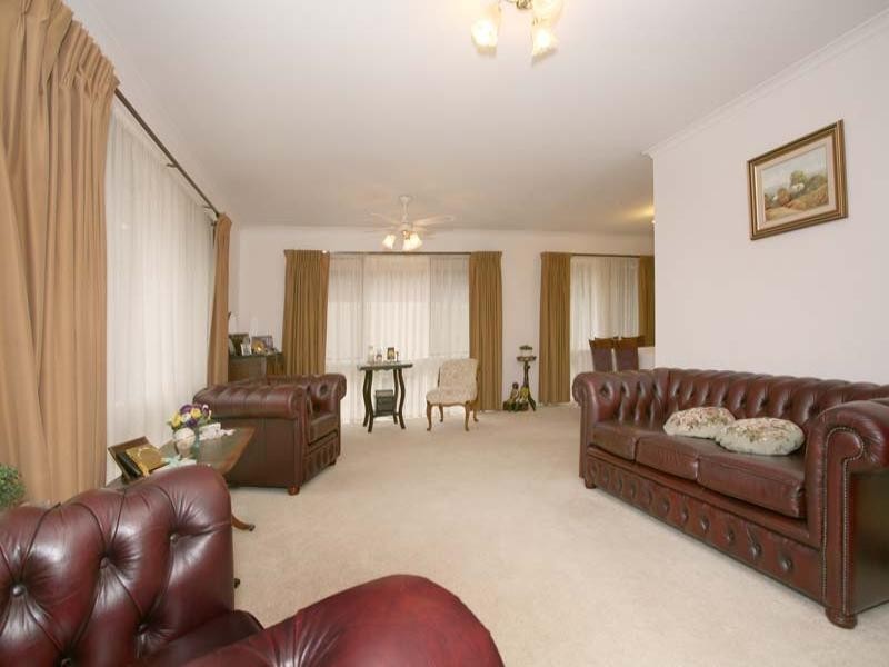 28 Hendra Grove, Ringwood VIC 3134