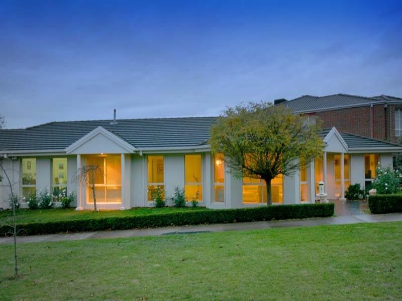 1 Westminster Close, Blackburn South VIC 3130