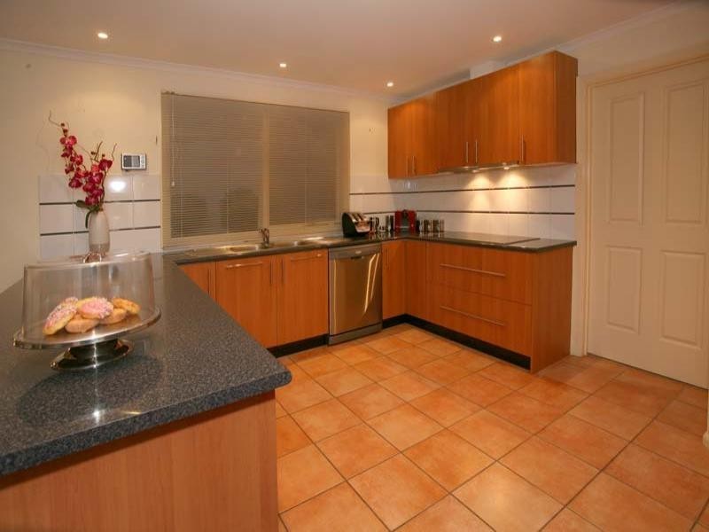 1 Westminster Close, Blackburn South VIC 3130