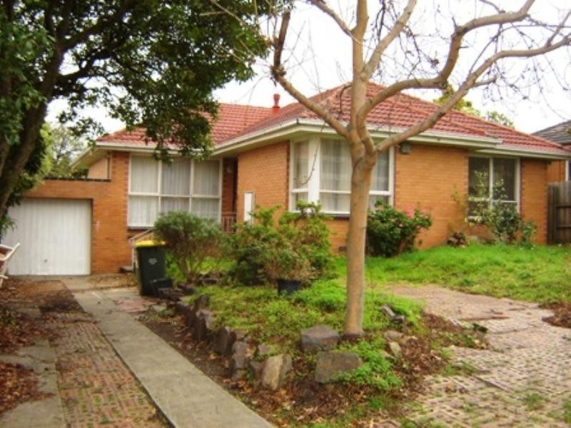 7 Lorraine Drive, Burwood East VIC 3151