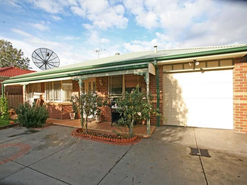 2/158 Springfield Road, Blackburn VIC 3130