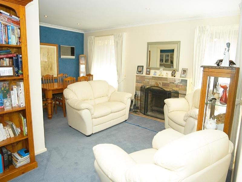 20 Bellevue Avenue, Burwood East VIC 3151