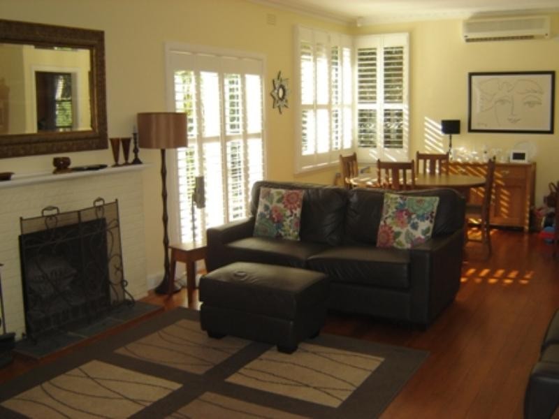 16 Stanley Grove, Blackburn VIC 3130