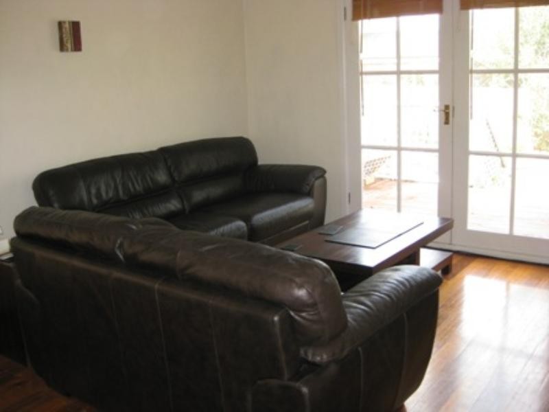 2 Stanley Grove, Blackburn VIC 3130