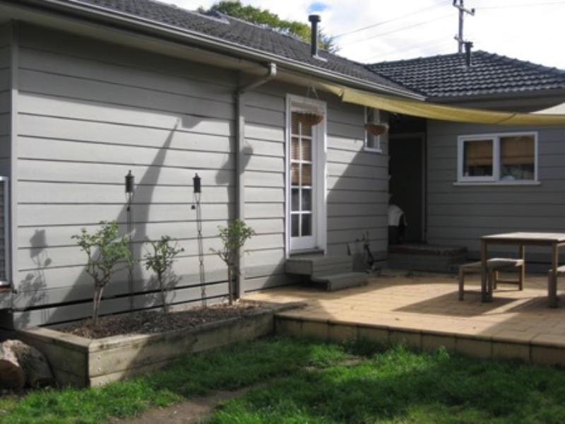 2 Stanley Grove, Blackburn VIC 3130